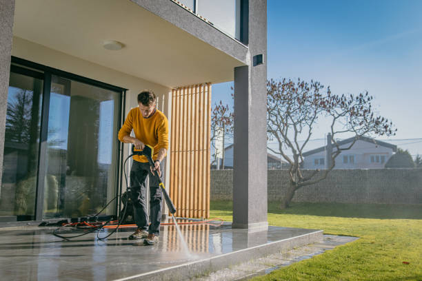 Best Pool Deck Cleaning  in Dresden, OH